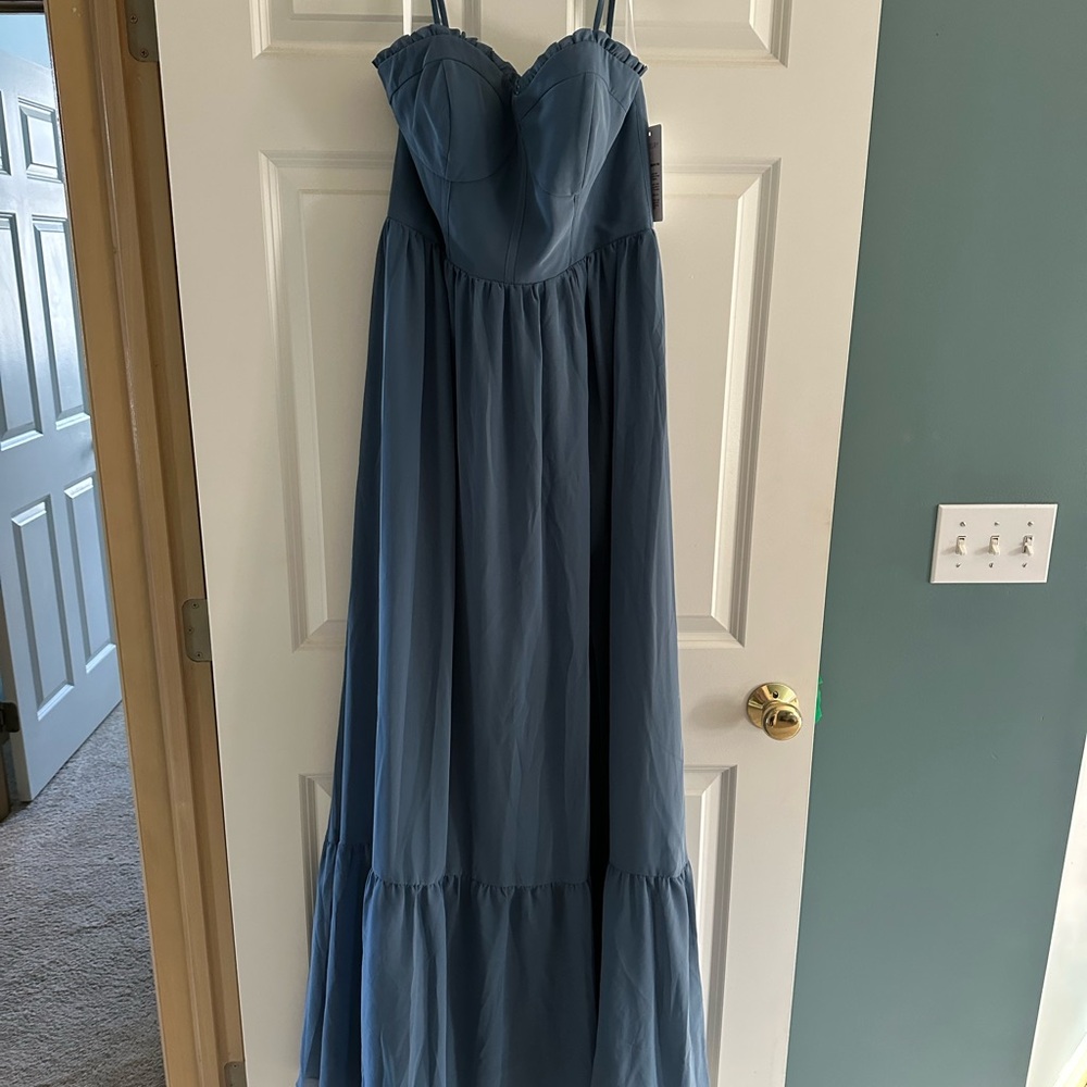 Elegant Blue Strapless Maxi Dress